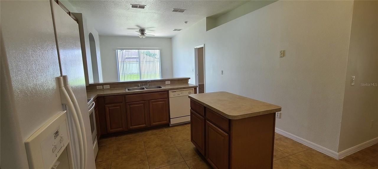 3109 Turnberry Blvd - Photo 6 of 22