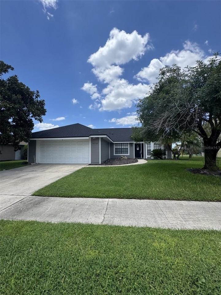 14760 Eagles Crossing Dr - Photo 2 of 17