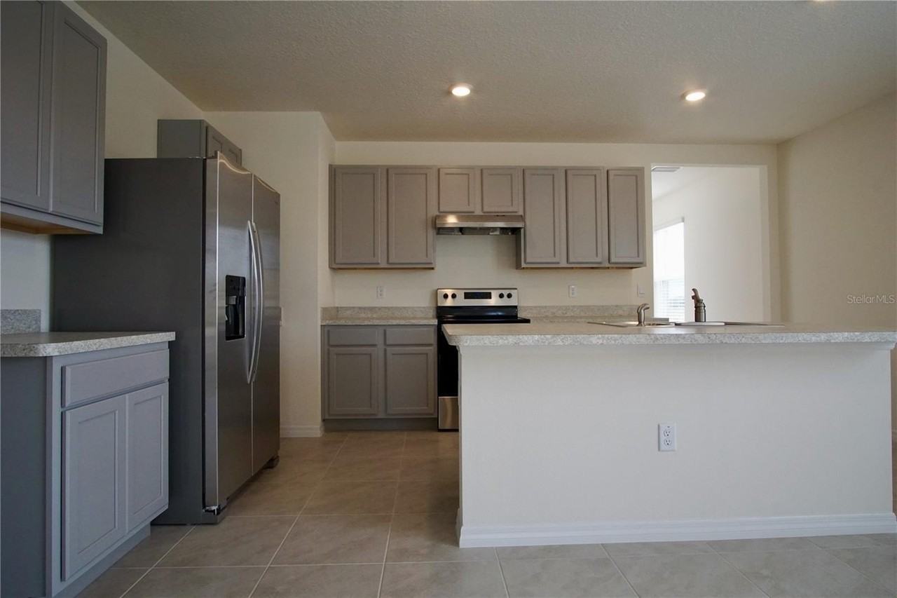 1703 Post Oak Dr - Photo 5 of 28