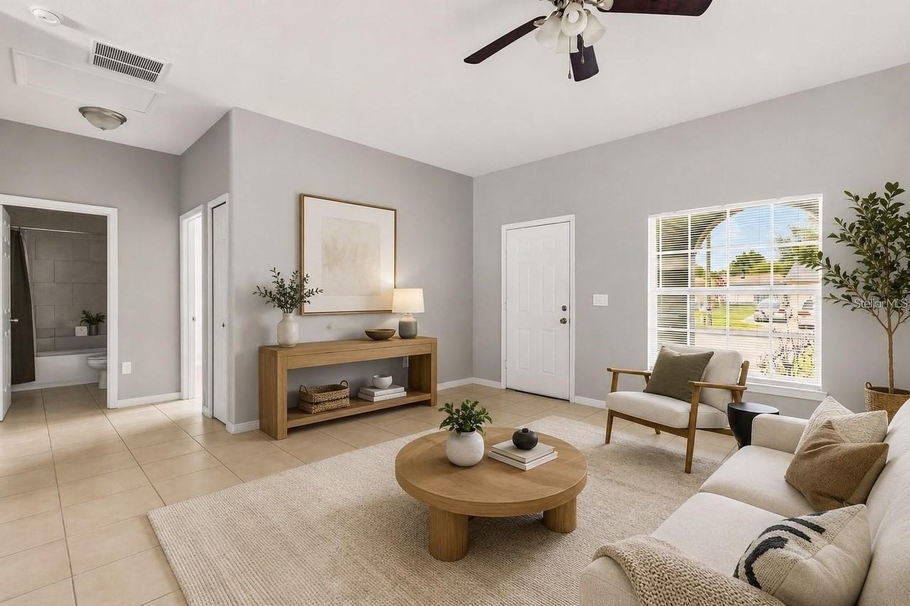 677 Royalty Ct - Photo 2 of 16