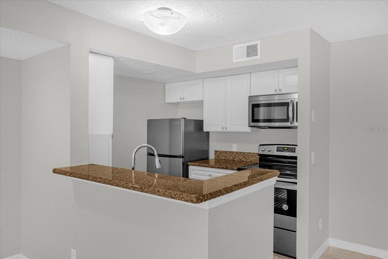 5132 Conroy Rd #928 - Photo 4 of 13