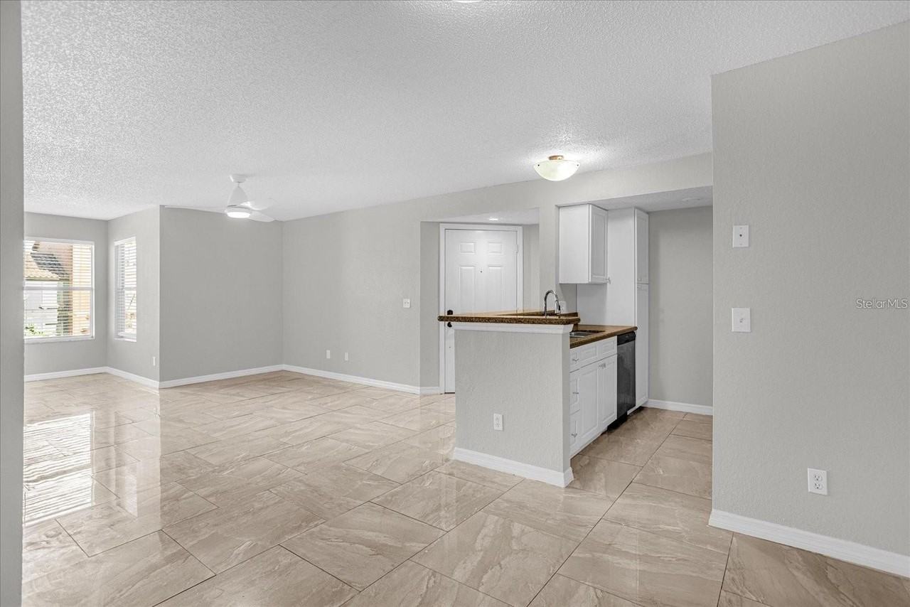 5132 Conroy Rd #928 - Photo 6 of 13