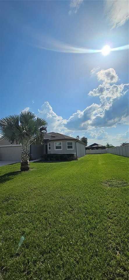 240 Solis Dr - Photo 4 of 22