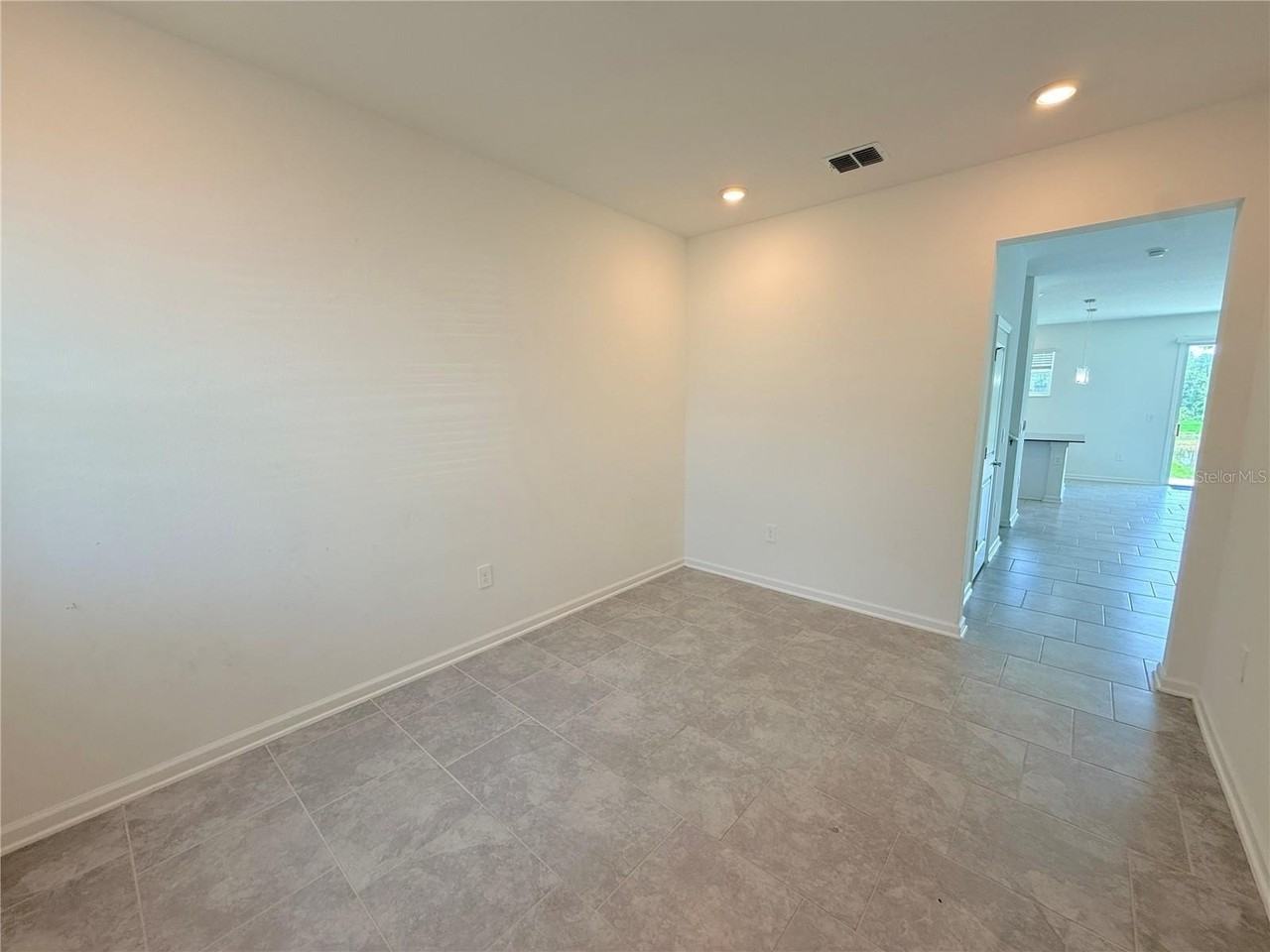 7509 Stone Creek Trl - Photo 5 of 15