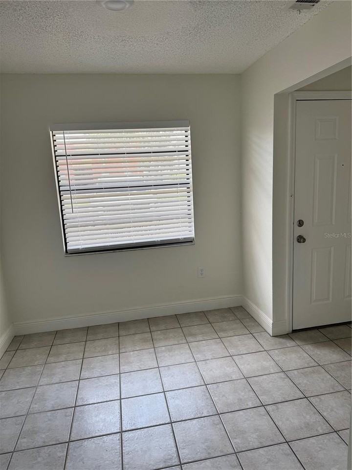 2219 Caribbean Dr S #27 - Photo 4 of 19