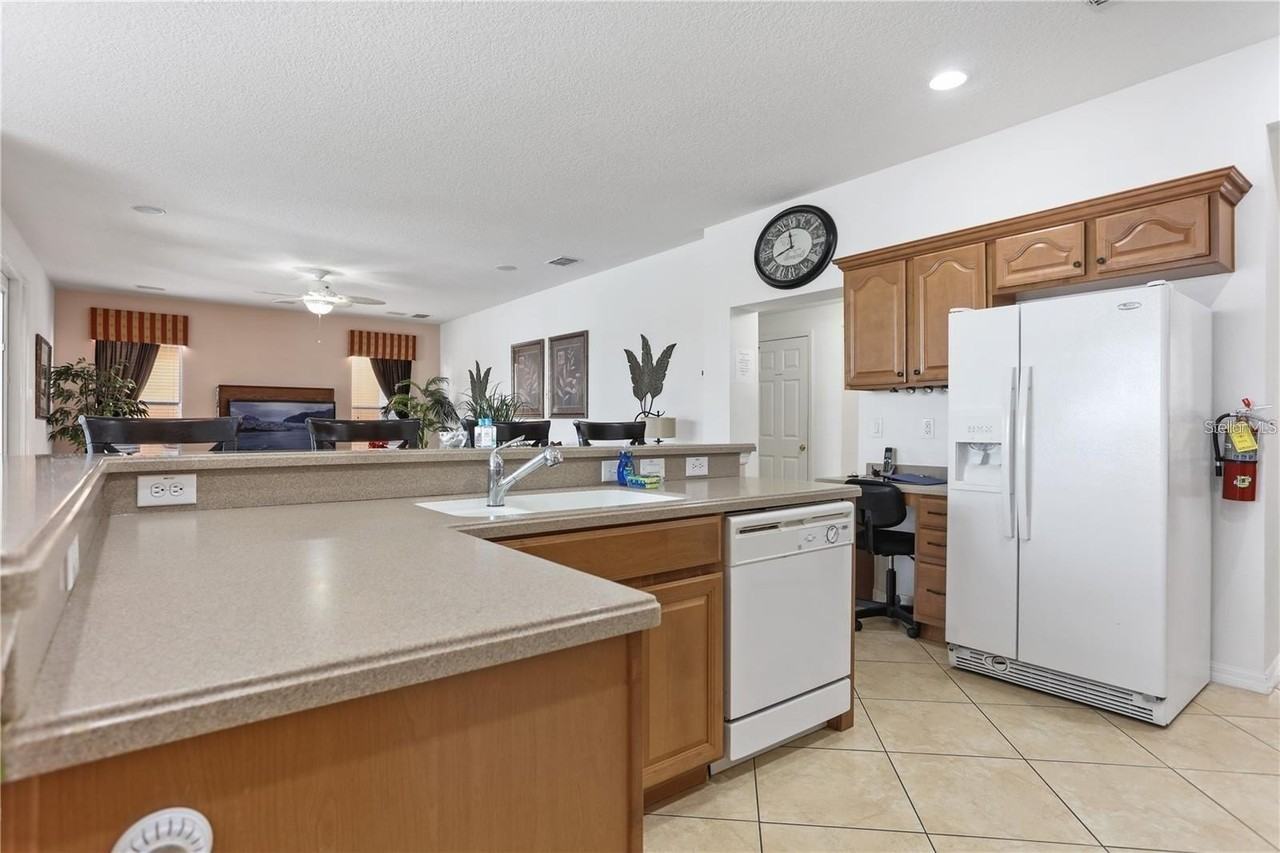 4515 Stella St - Photo 6 of 21