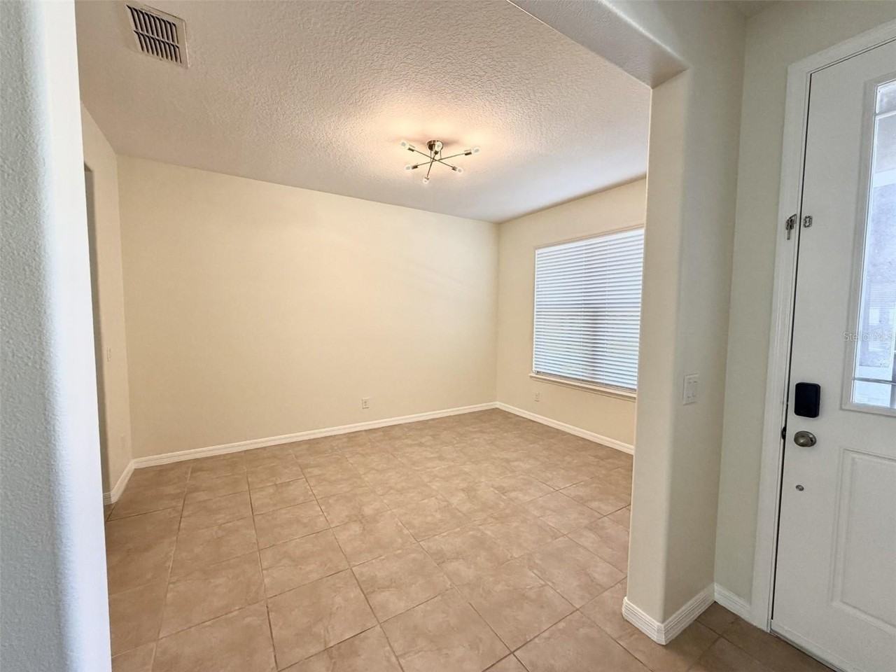 8568 Dufferin Ln - Photo 2 of 21