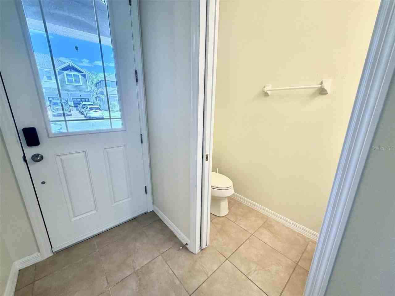 8568 Dufferin Ln - Photo 3 of 21