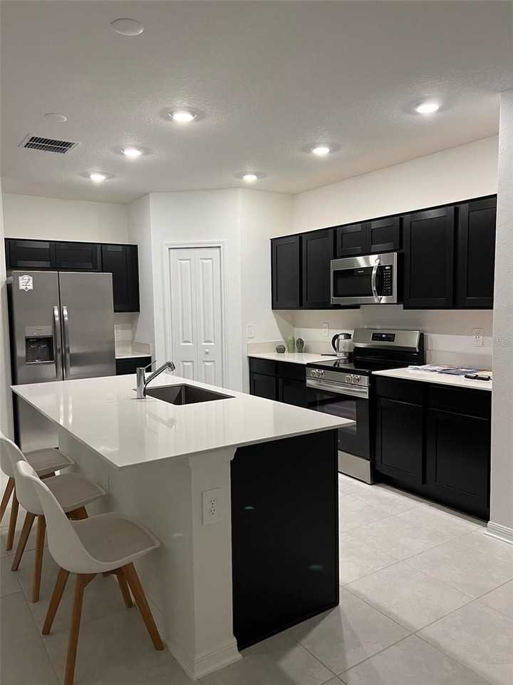 1334 DIEGO Terrace - Photo 3 of 13