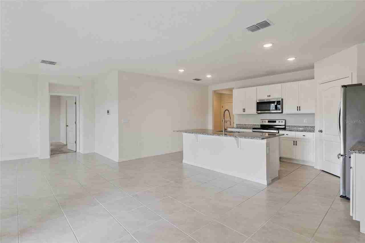 4373 Deleon St - Photo 5 of 21