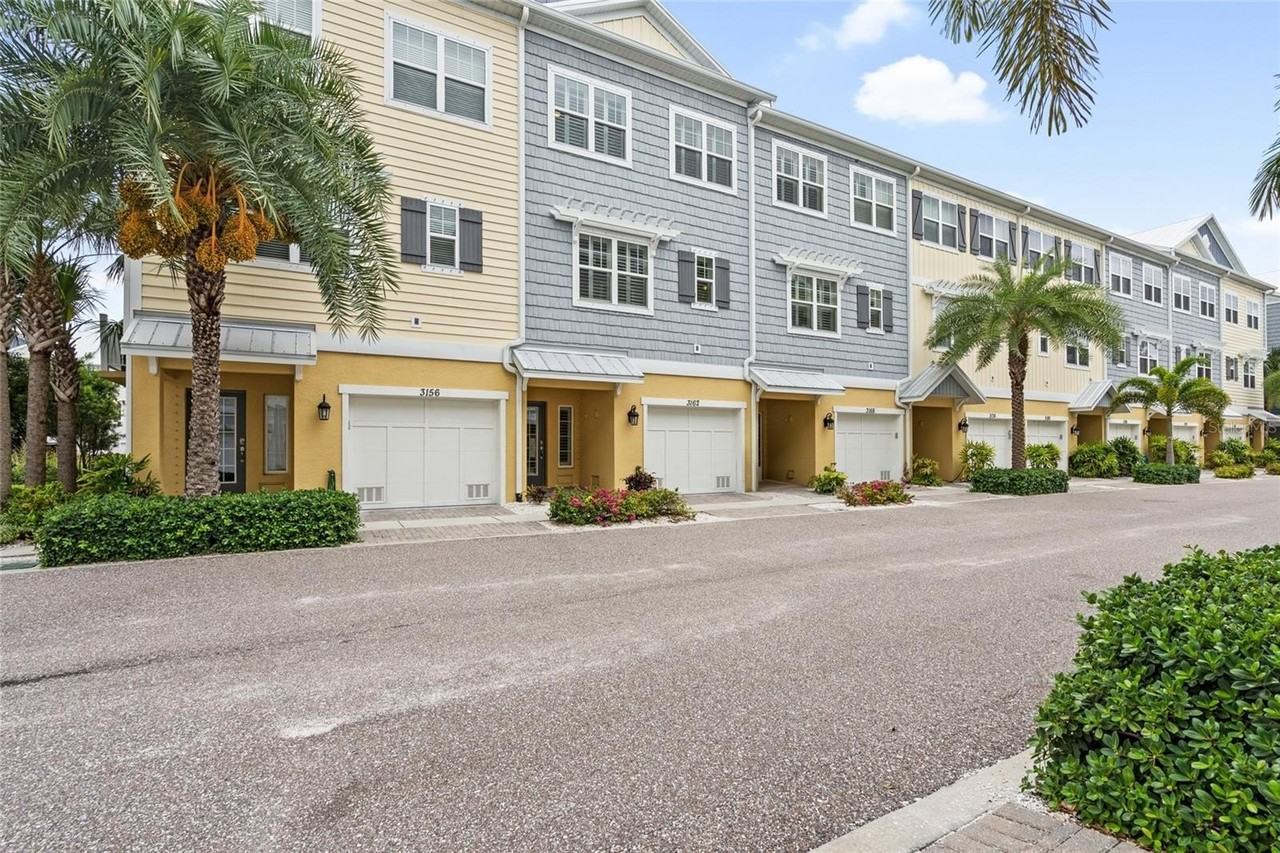 3162 Moorings Dr S