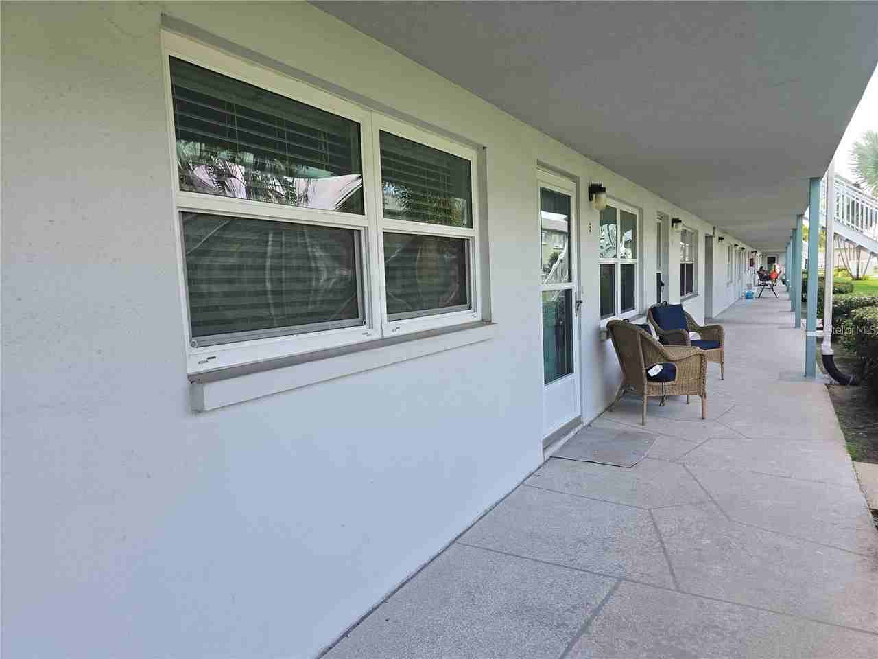 5267 81st St N #5 - Photo 3 of 43