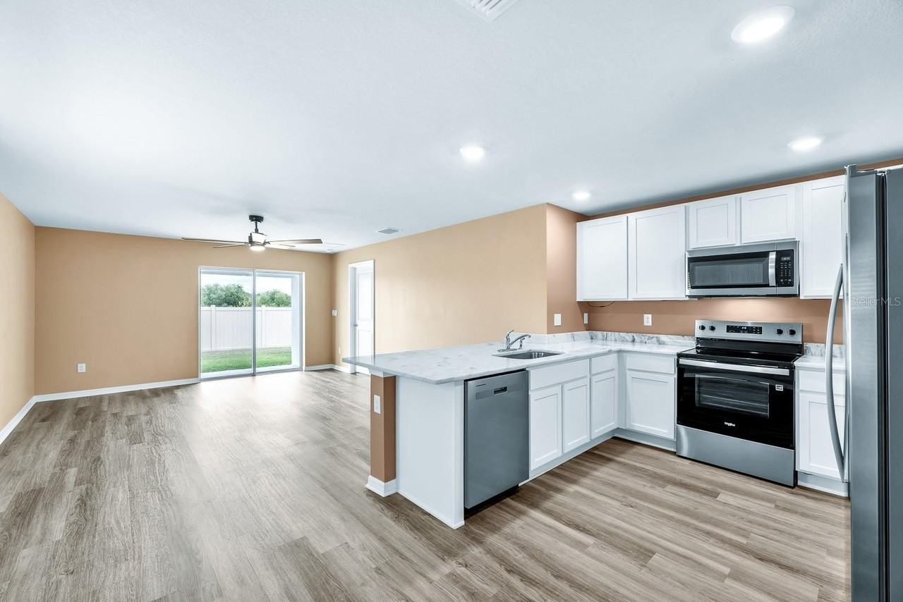 5029 Rocky Coast Pl - Photo 5 of 28