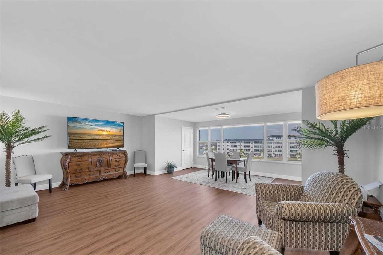 6025 Shore Blvd S #405 - Photo 7 of 36