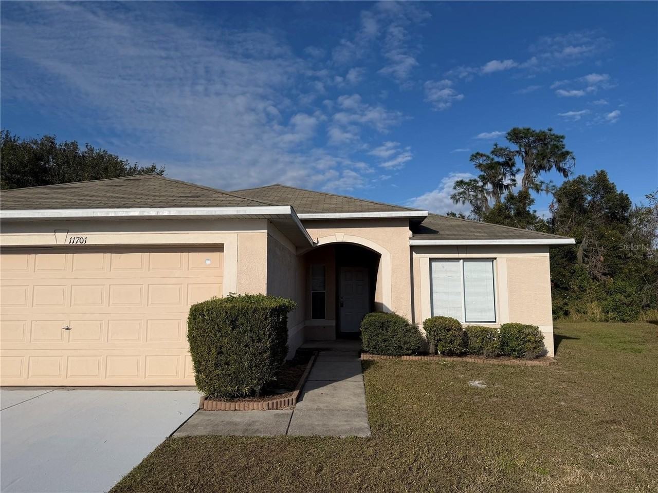 11701 Brenford Crest Dr - Photo 3 of 19