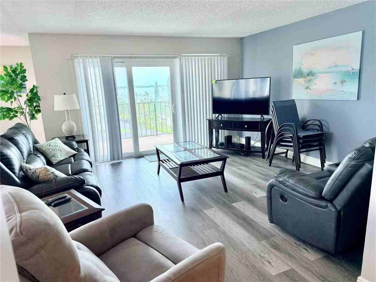 1480 Gulf Blvd #607 - Photo 2 of 27