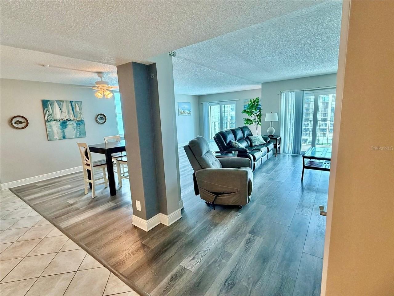 1480 Gulf Blvd #607 - Photo 3 of 27