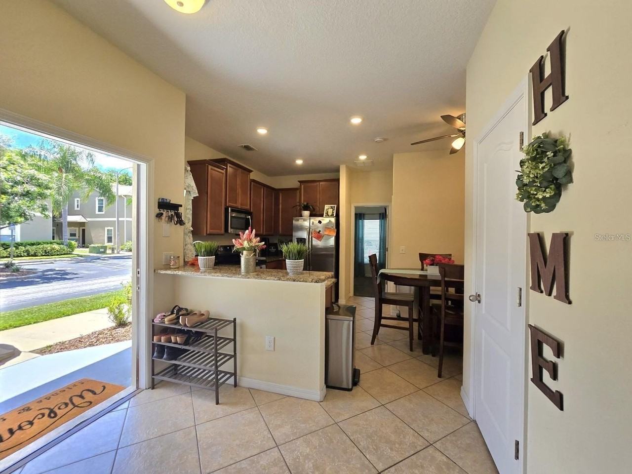 31142 Gossamer Way - Photo 4 of 36