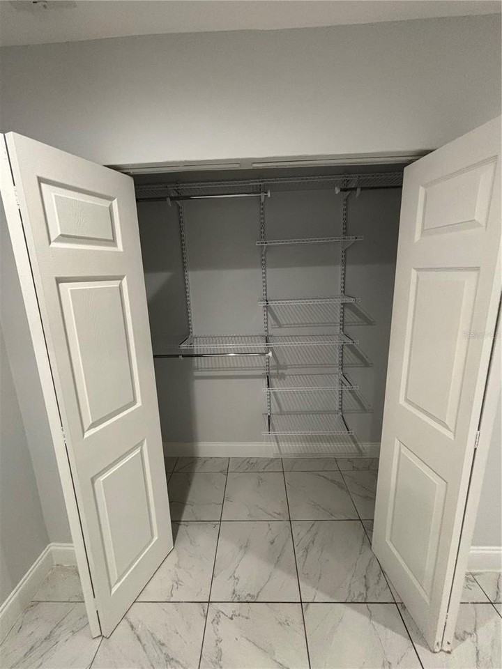 1319 S Michigan Ave - Photo 6 of 14