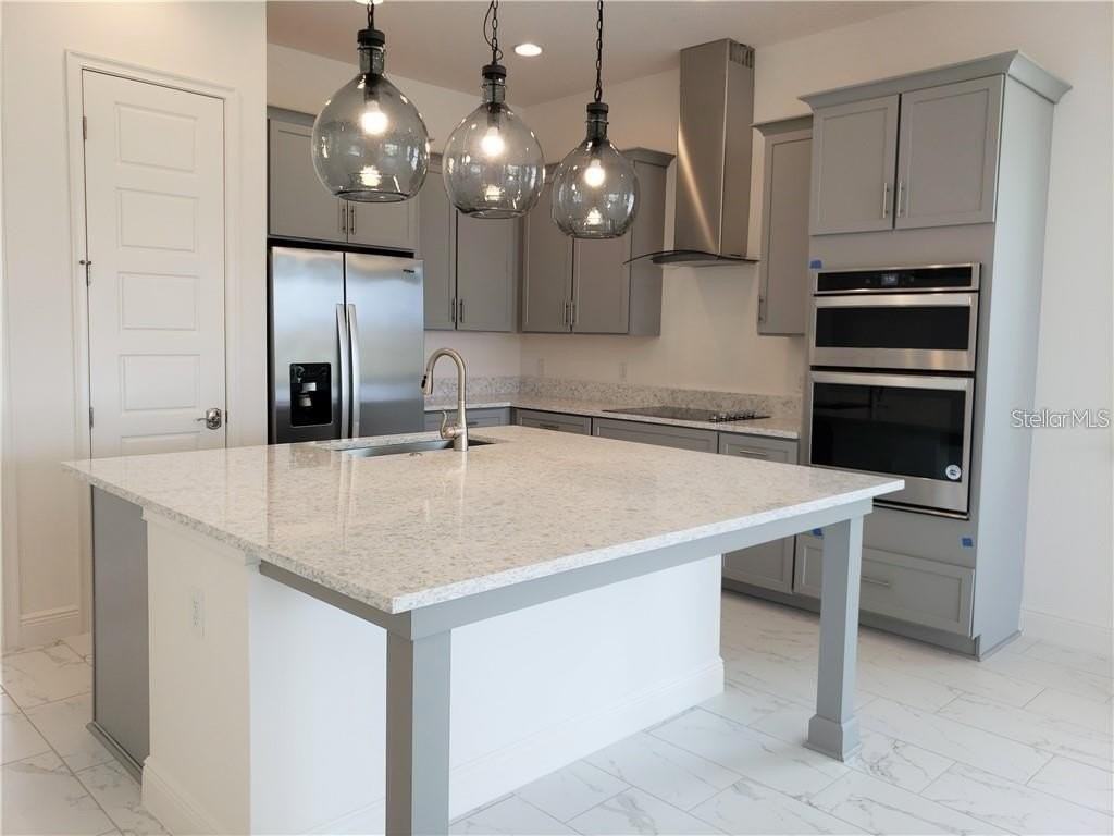 9467 Mere Pkwy - Photo 5 of 18