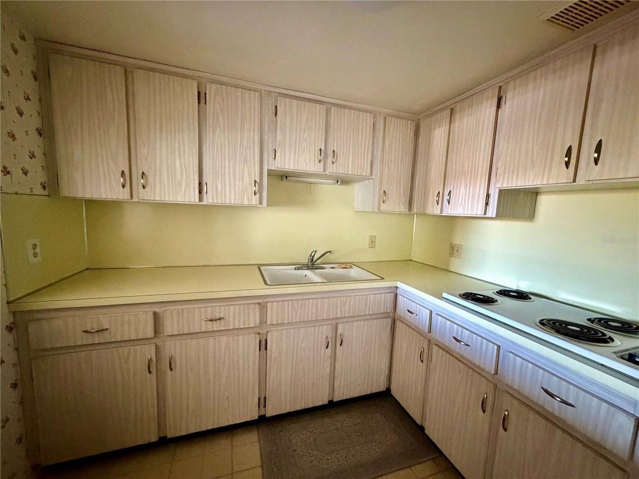2466 Ecuadorian Way #64 - Photo 6 of 28