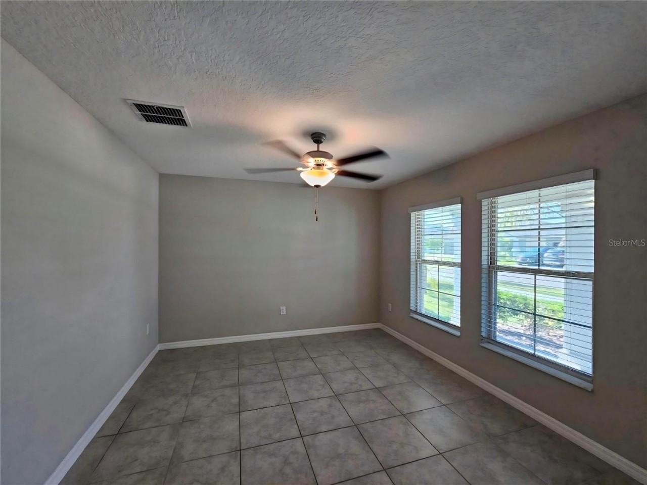 165 Rain Berry Ave - Photo 7 of 36