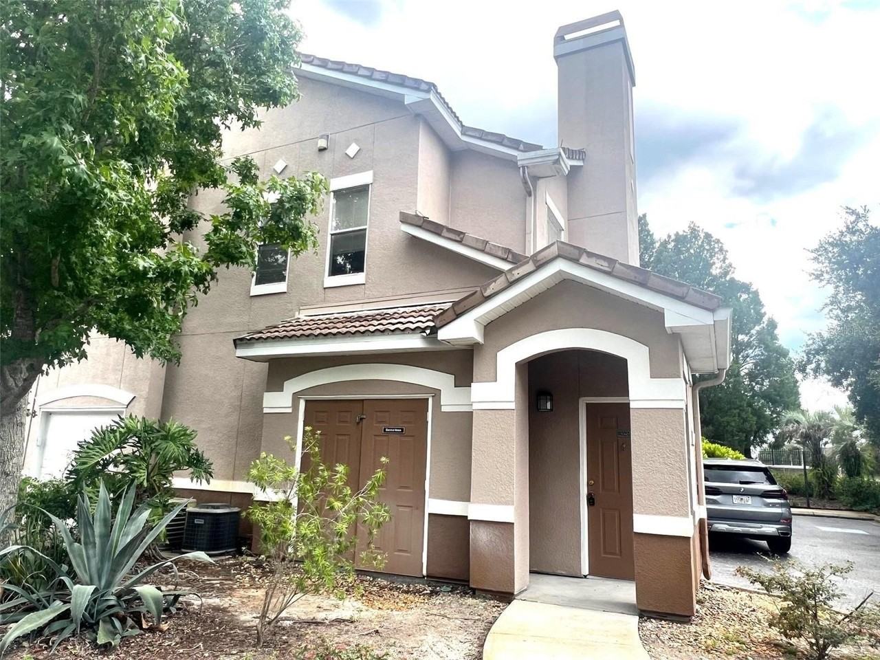 18046 Villa Creek Dr - Photo 2 of 24