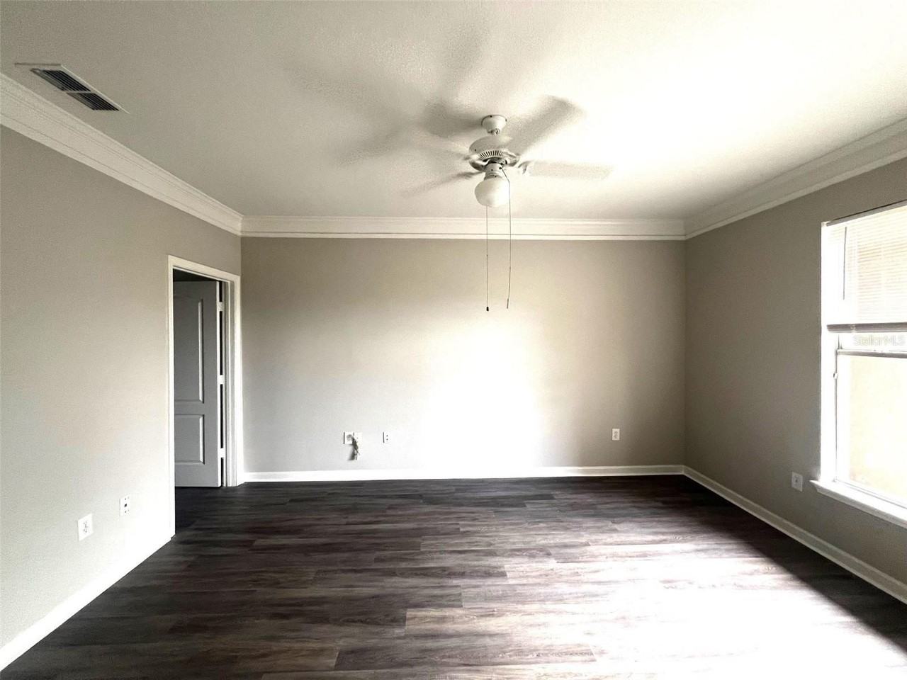 18046 Villa Creek Dr - Photo 3 of 24