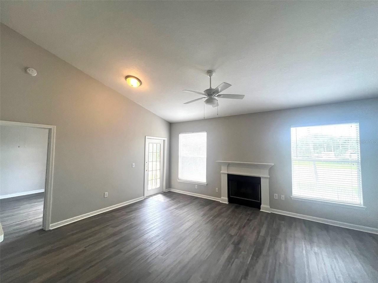 18046 Villa Creek Dr - Photo 5 of 24