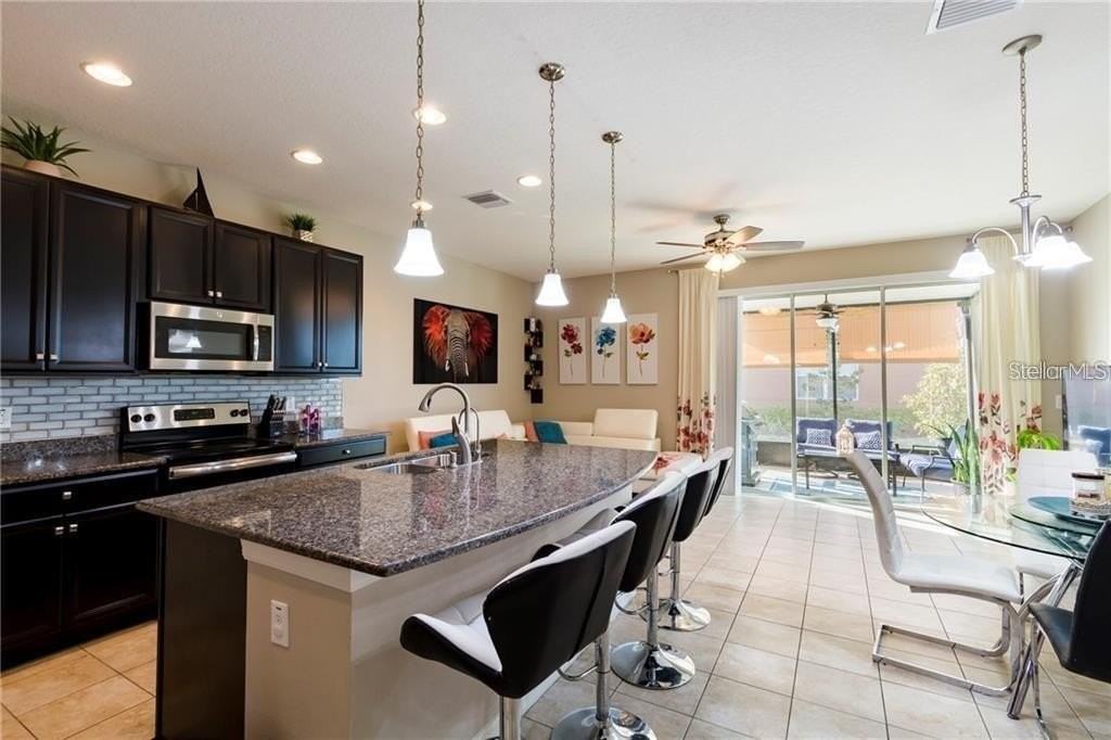 6959 Towne Lake Rd - Photo 2 of 26