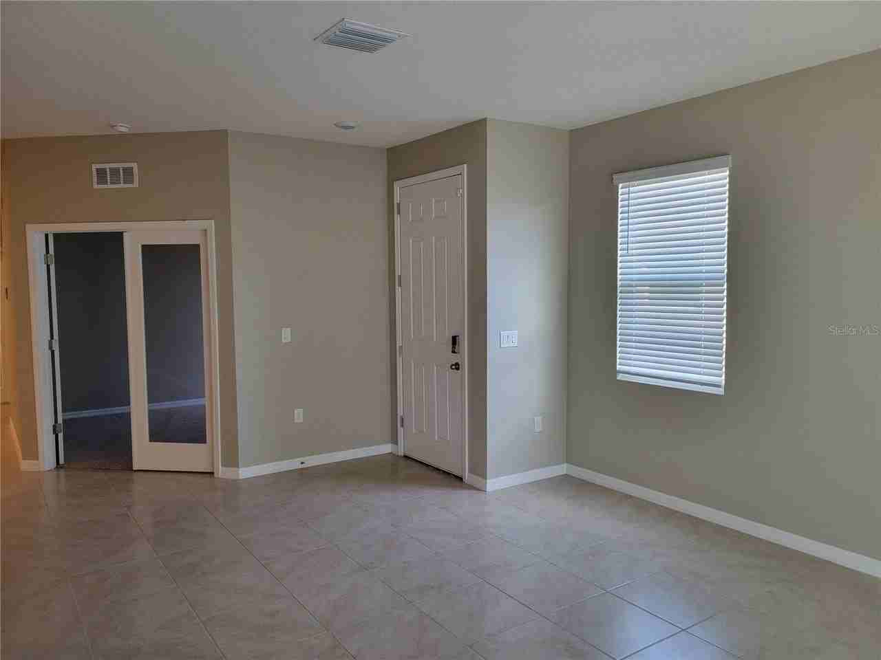 7788 Stonebrook Cir - Photo 4 of 30