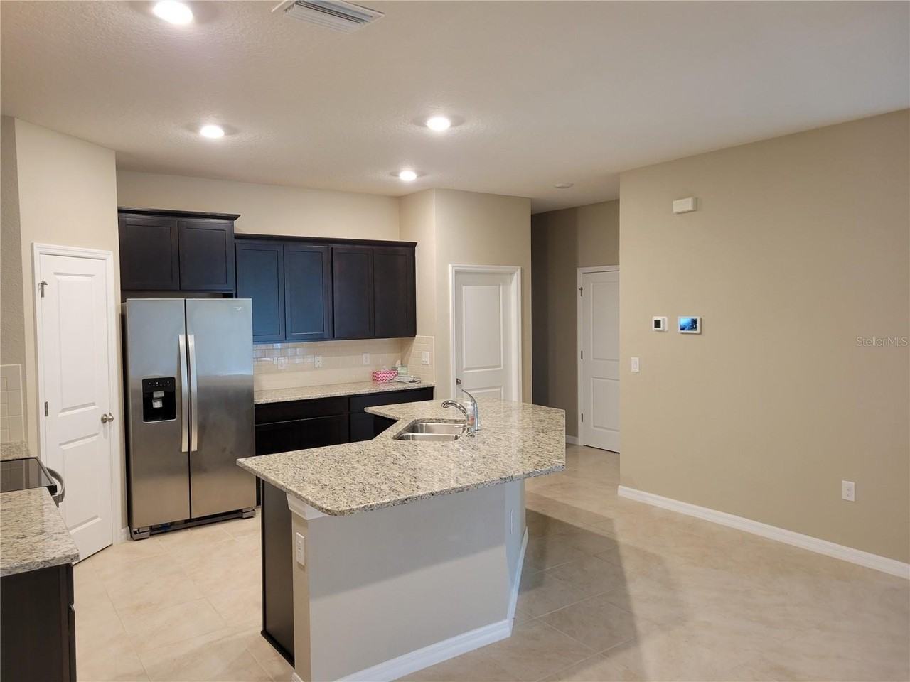 7788 Stonebrook Cir - Photo 7 of 30