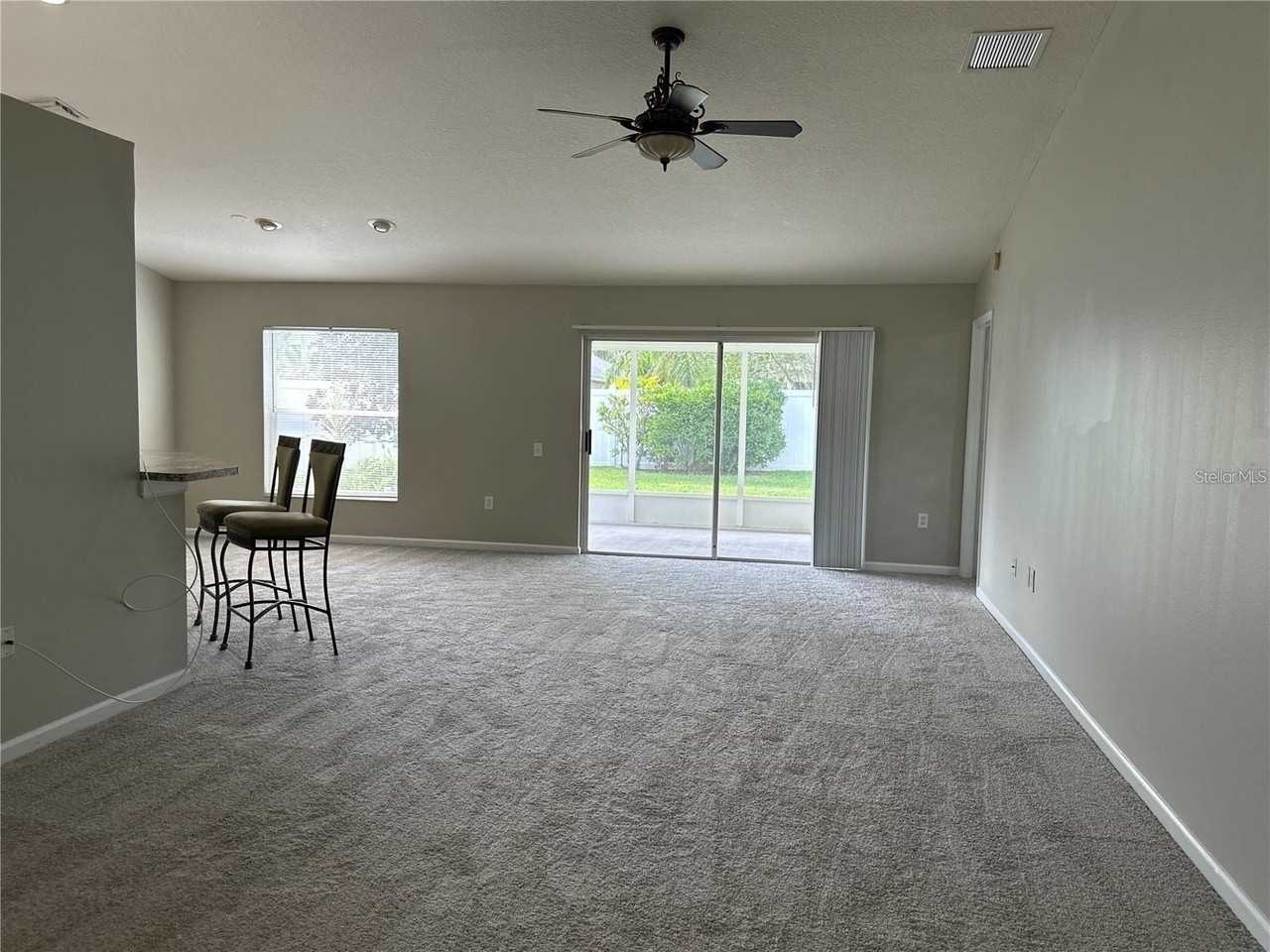 30747 Burleigh Dr - Photo 5 of 39