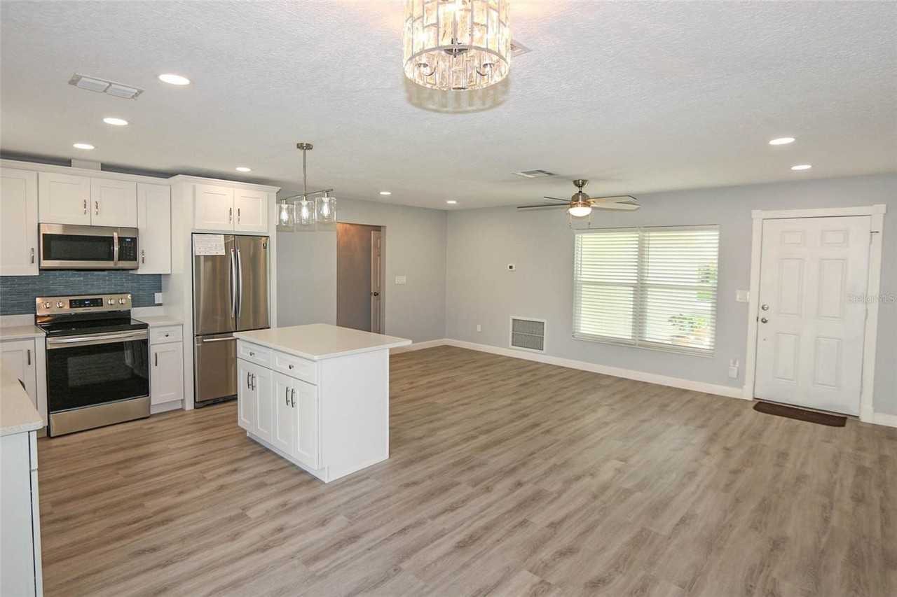 1444 Overcash Dr - Photo 5 of 13