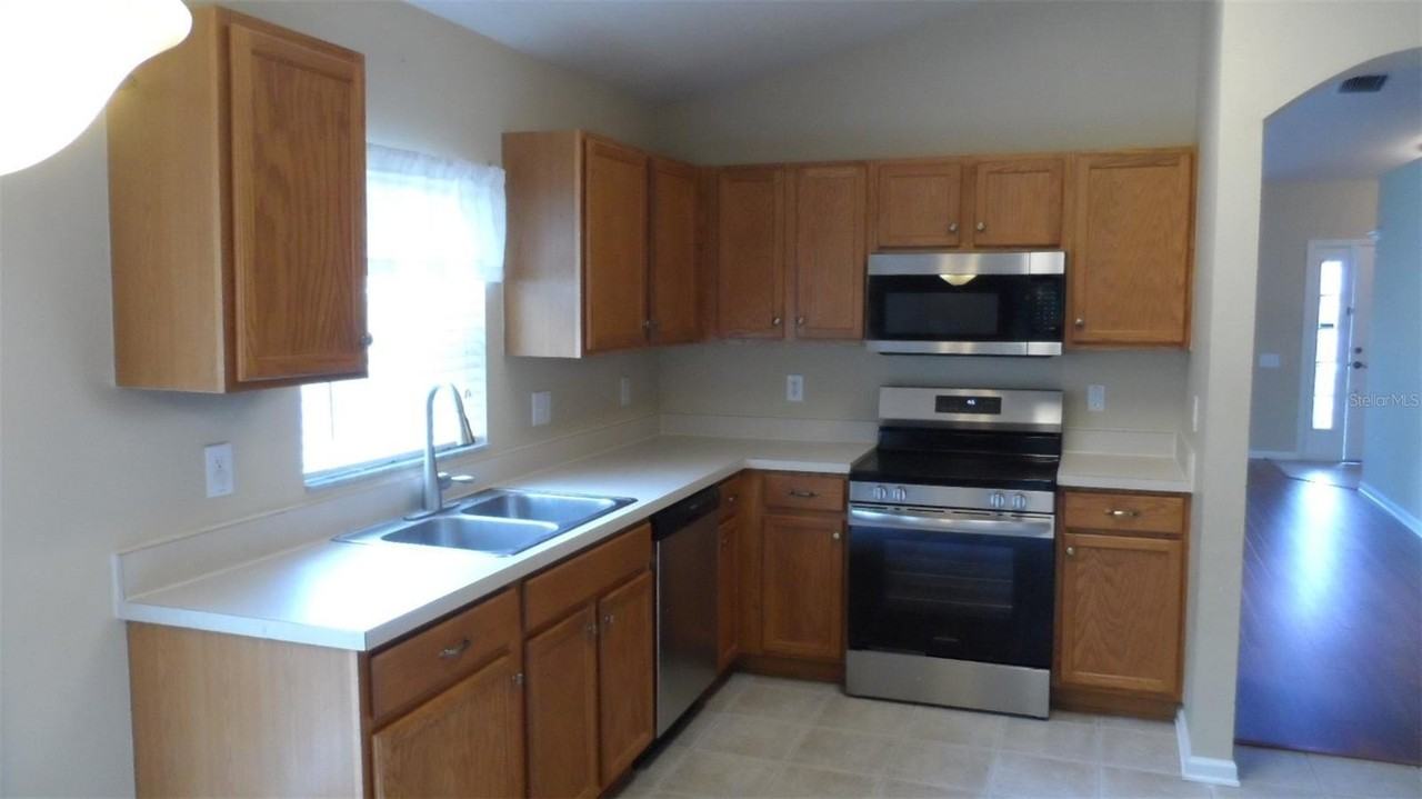 30709 Lanesborough Cir - Photo 5 of 30