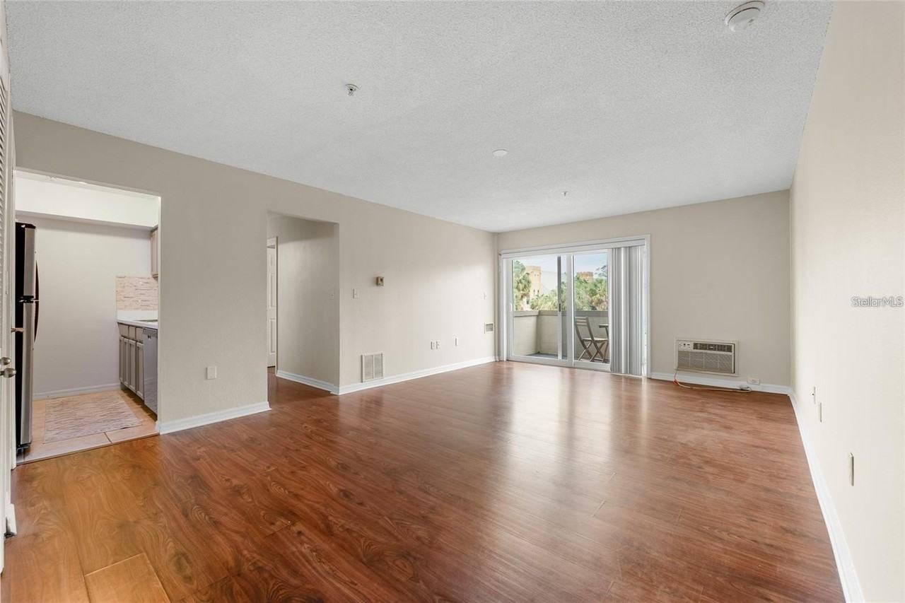406 S Cedar Ave #307 - Photo 4 of 19