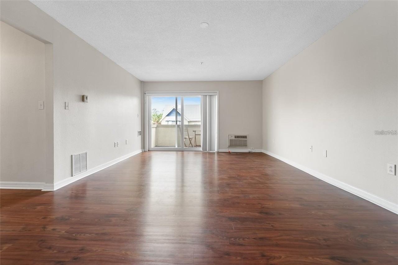 406 S Cedar Ave #307 - Photo 5 of 19