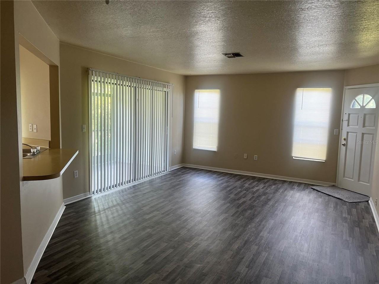 7266 Pond Cir - Photo 5 of 15
