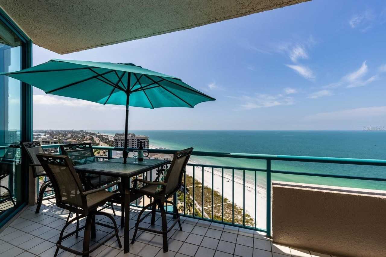1560 Gulf Blvd #1605 - Photo 5 of 50