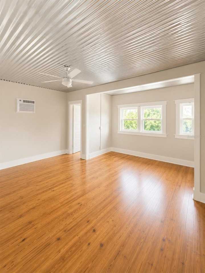 2316 N Highland Ave - Photo 2 of 10