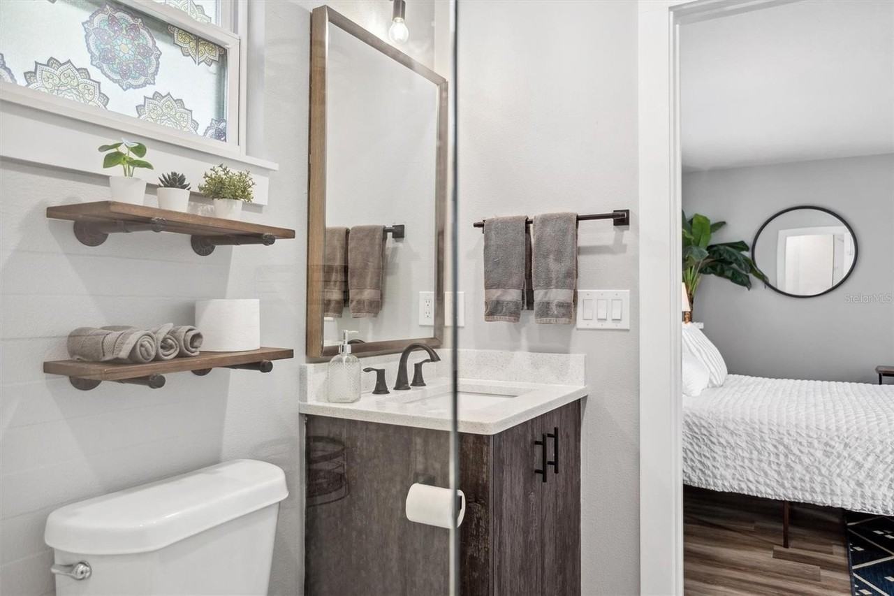 4015 10th Ave N #B - Photo 3 of 17