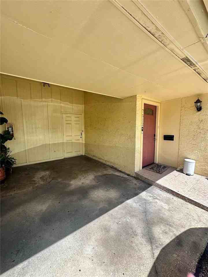 7512 Bolanos Ct #7512 - Photo 3 of 23
