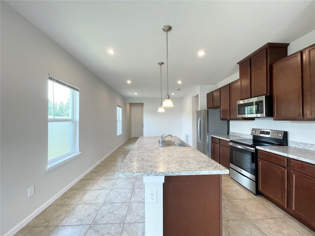 10668 Old Sycamore Loop - Photo 7 of 33