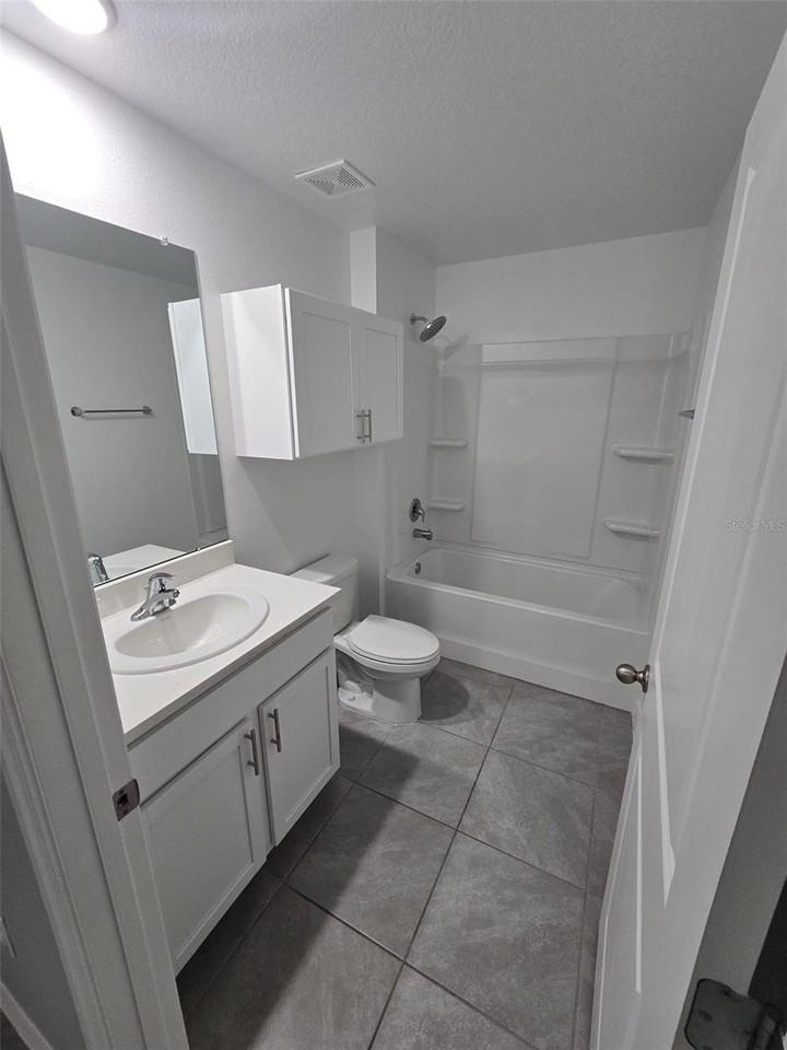 4703 Sw 85th Pl - Photo 6 of 19
