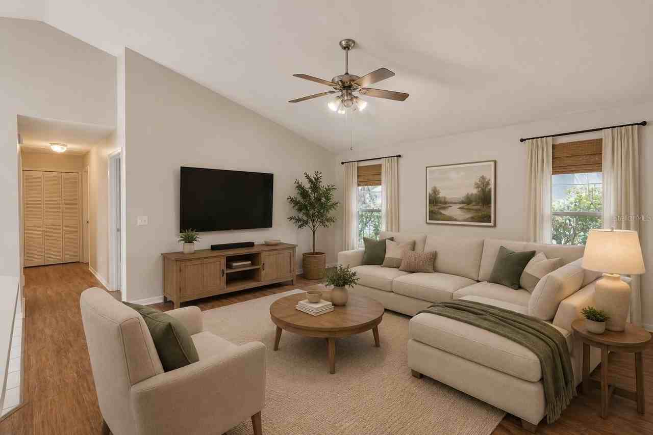 10435 Crestfield Dr - Photo 7 of 49
