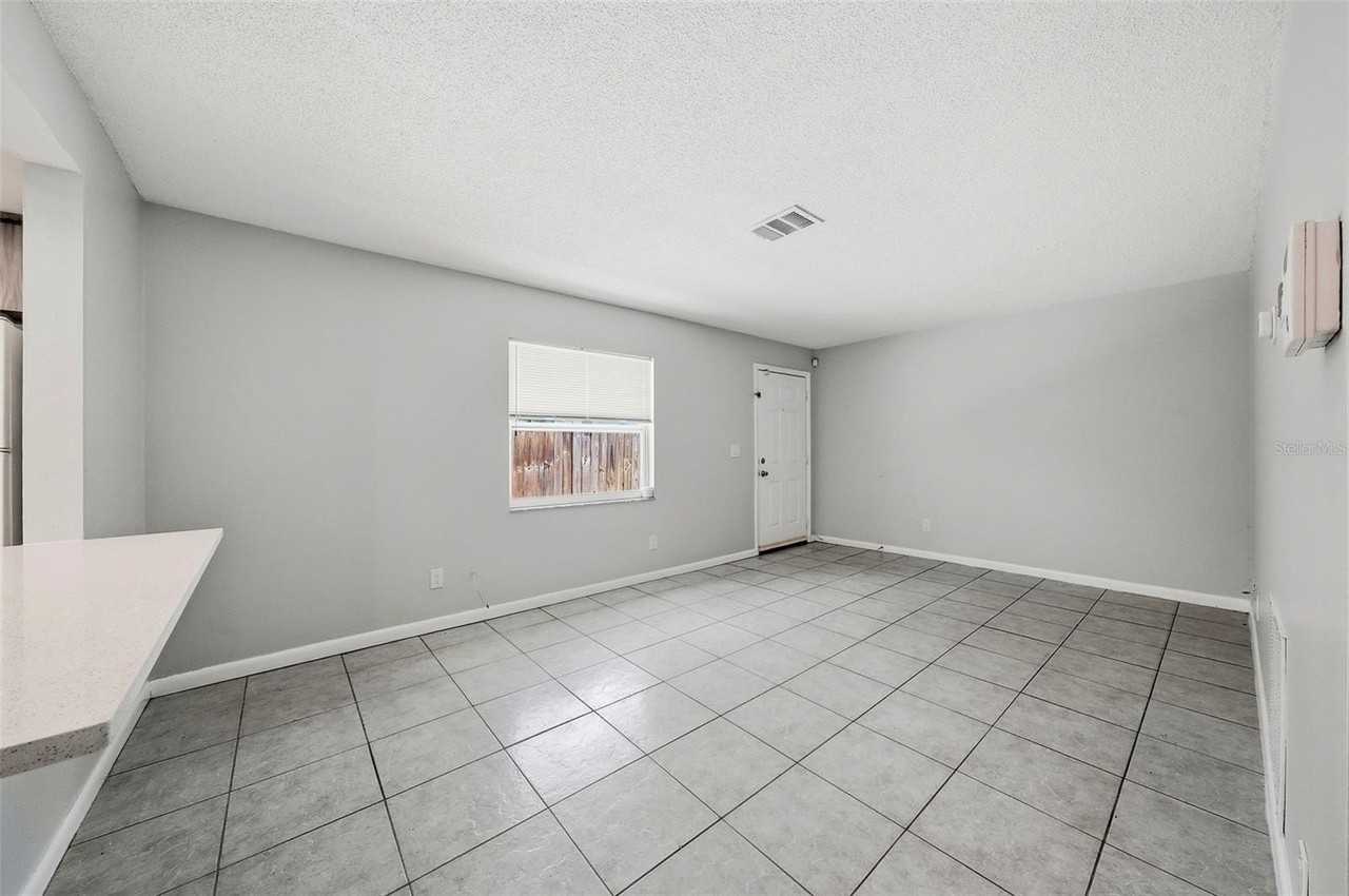 2564 42nd Ave N - Photo 4 of 18