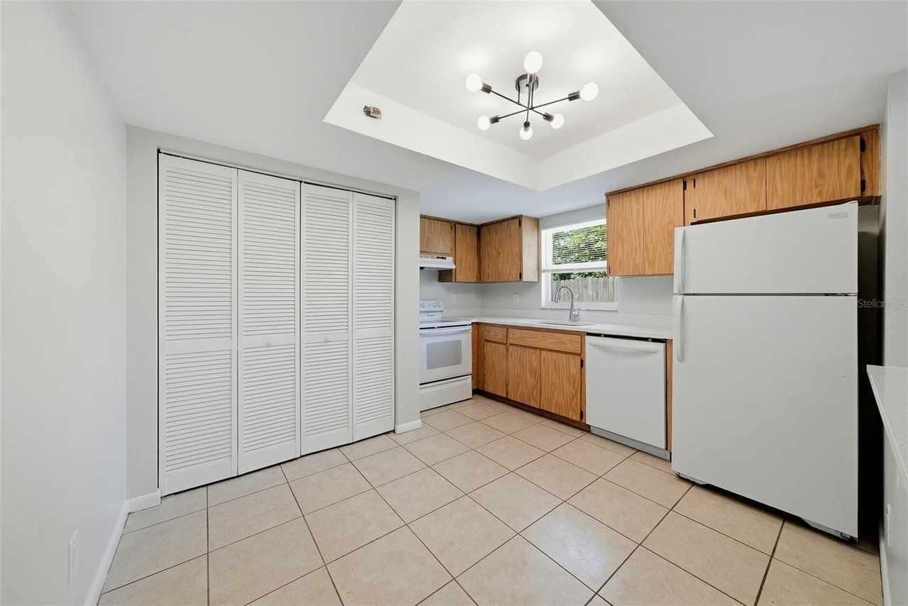 2564 42nd Ave N - Photo 6 of 18