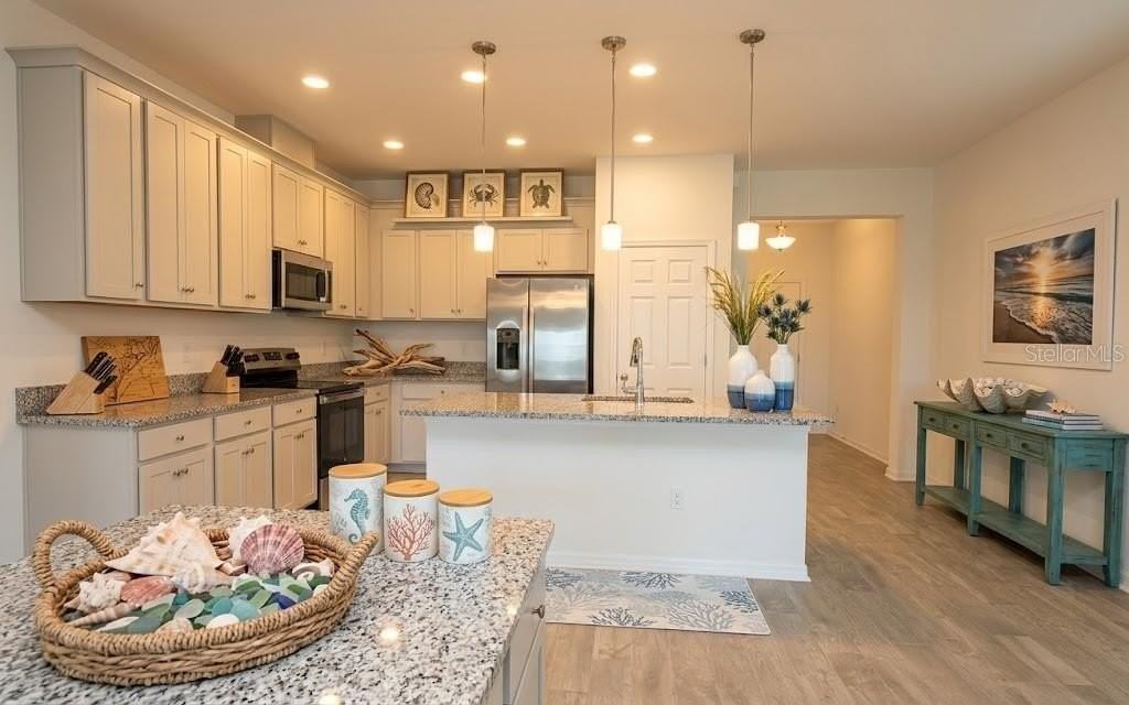 2952 Marine Grass Dr - Photo 5 of 30