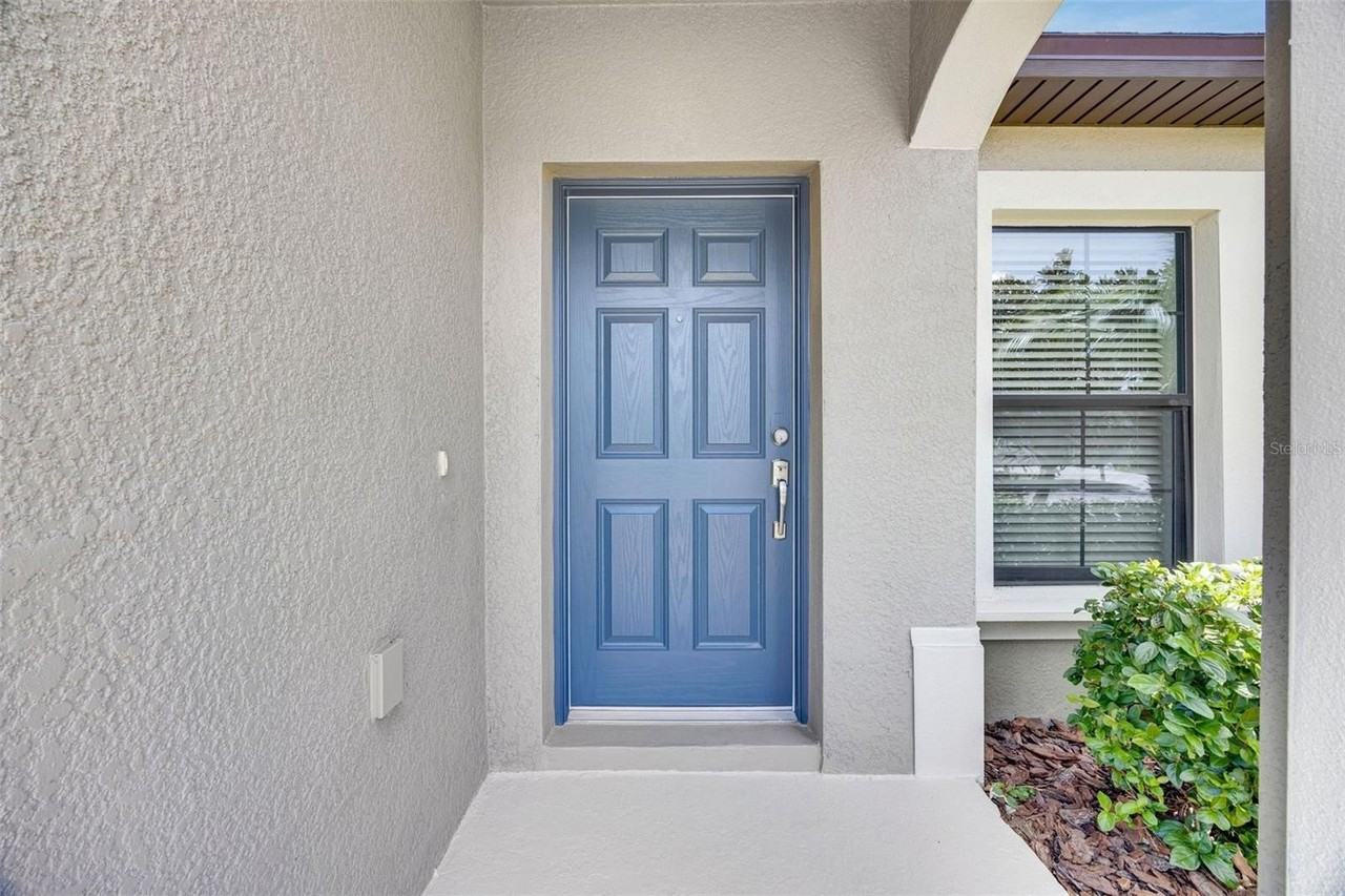 12401 Streambed Dr - Photo 4 of 33