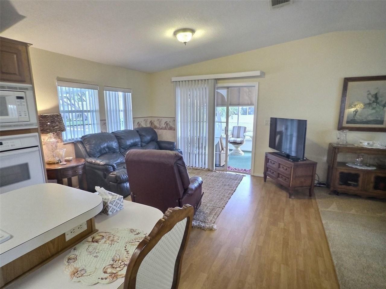 136 Pindo Palm St W - Photo 7 of 32